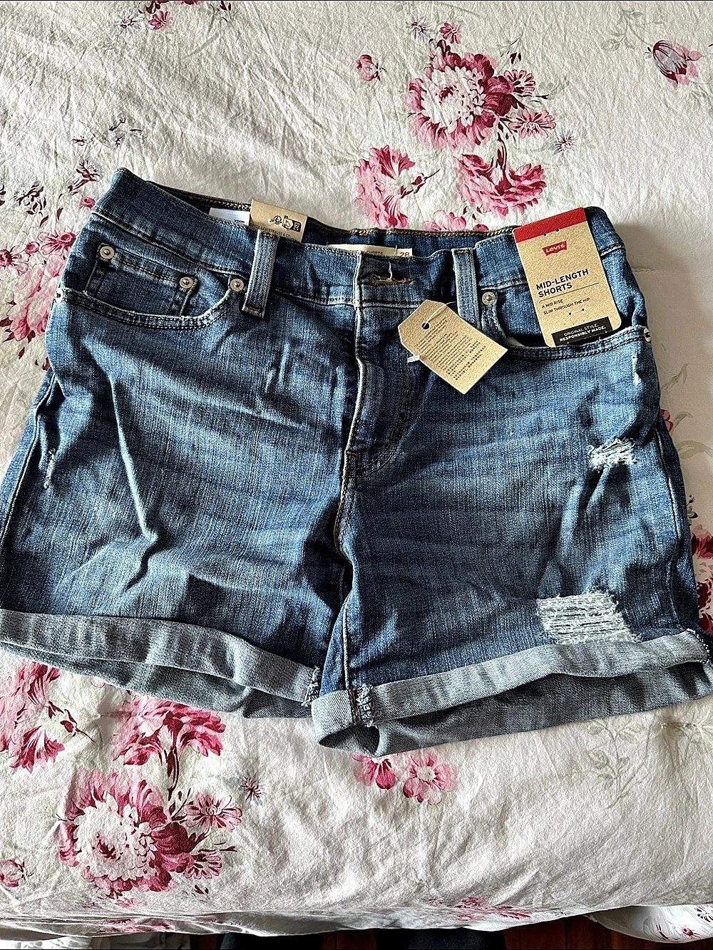 Levi's Mid-Length Shorts Denim Jean Shorts Blue Waist 28 NWT